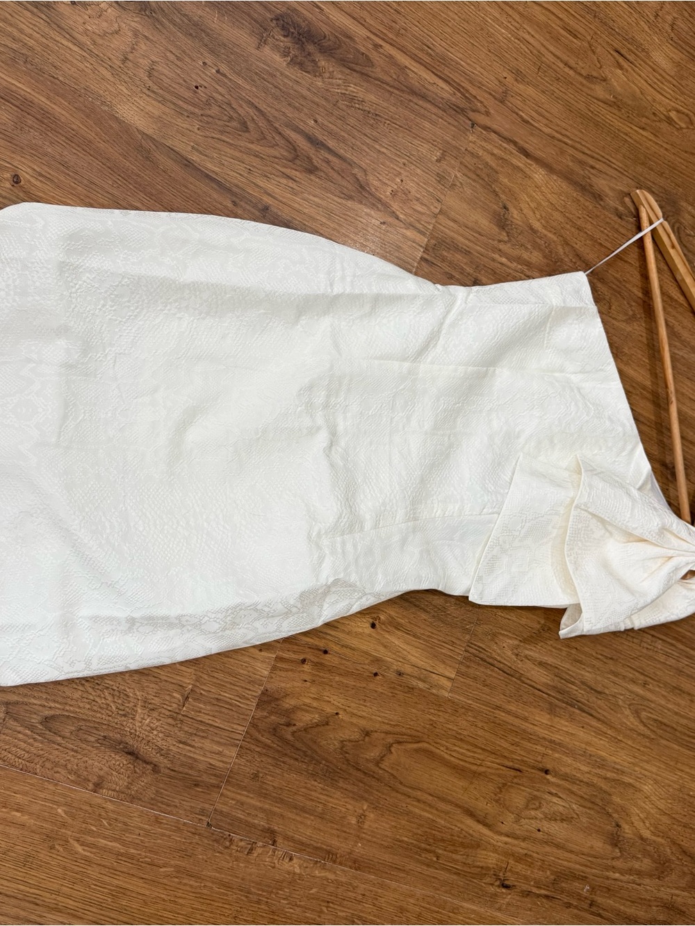 Elegant White Textured Duvet Cover - Brand Unspecified